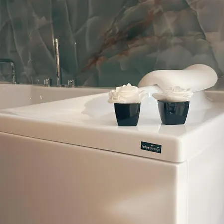 C3 Luxury Bed & Breakfast 4*